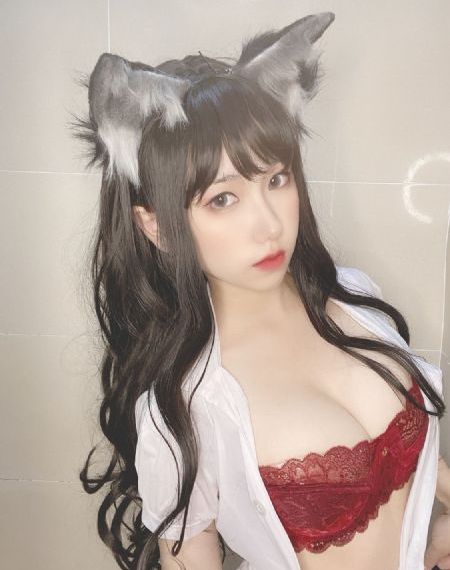 黄色