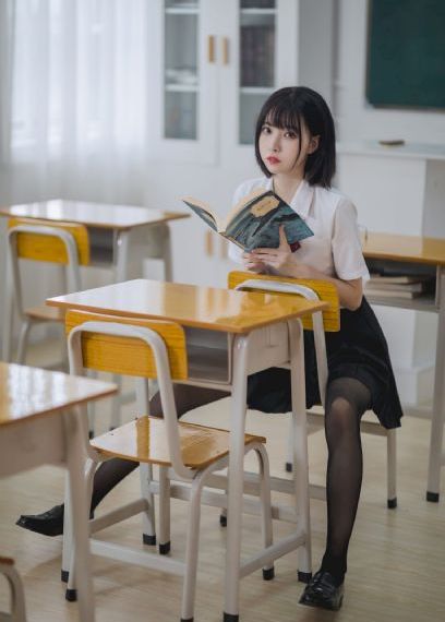 背起爸爸上学