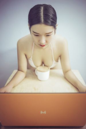 菠萝视频