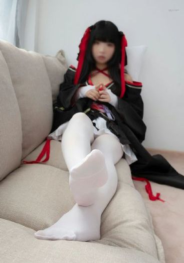 老卫抱着淑蓉进房间第九集