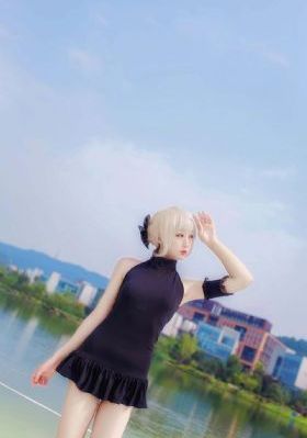 美女厨房